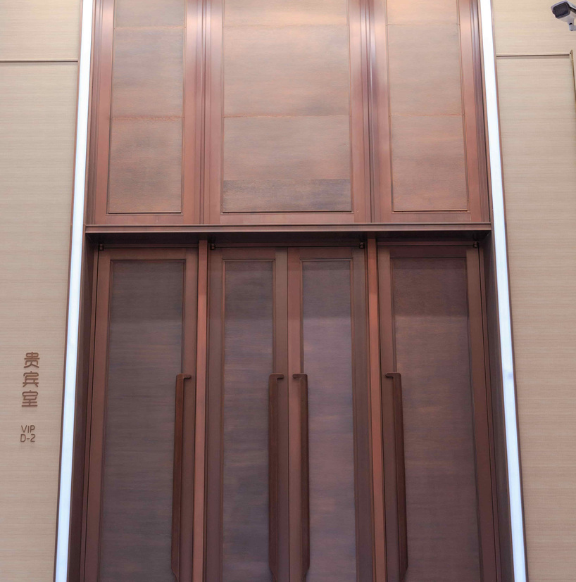 <h4>上海首届进博会主会场--国家会展中心</h4><p>上海首届进博会主会场--国家会展中心</p>