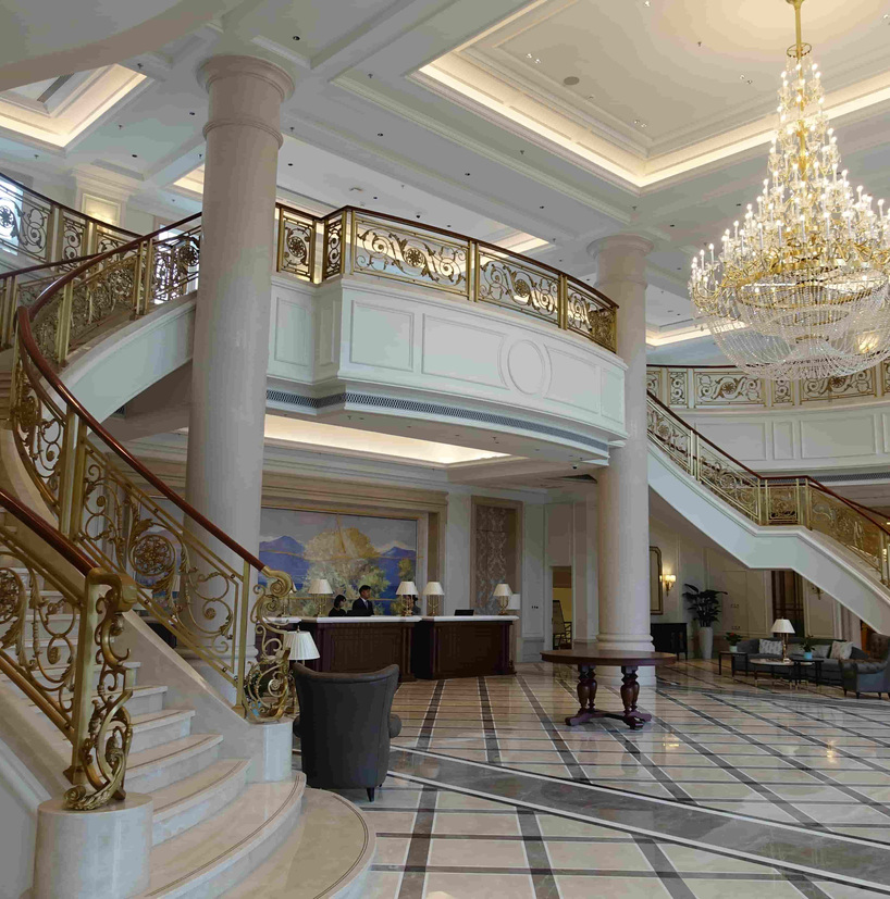 <h4>华为贵安云上屯数据中心铜艺栏杆</h4><p>华为贵安云上屯数据中心铜艺栏杆</p>