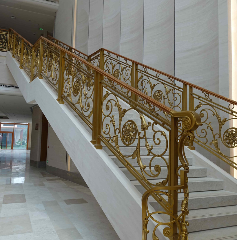 <h4>华为青浦练秋湖研发中心铜艺栏杆</h4><p>华为青浦练秋湖研发中心铜艺栏杆</p>