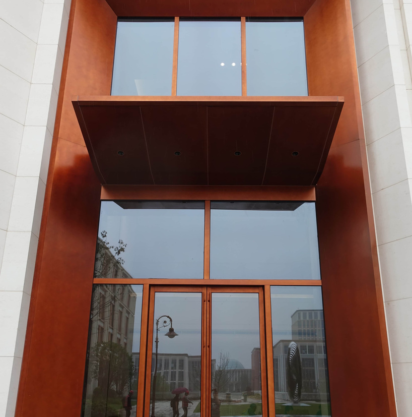 <h4>华为上海青浦练秋湖研发中心</h4><p>华为上海青浦练秋湖研发中心</p>